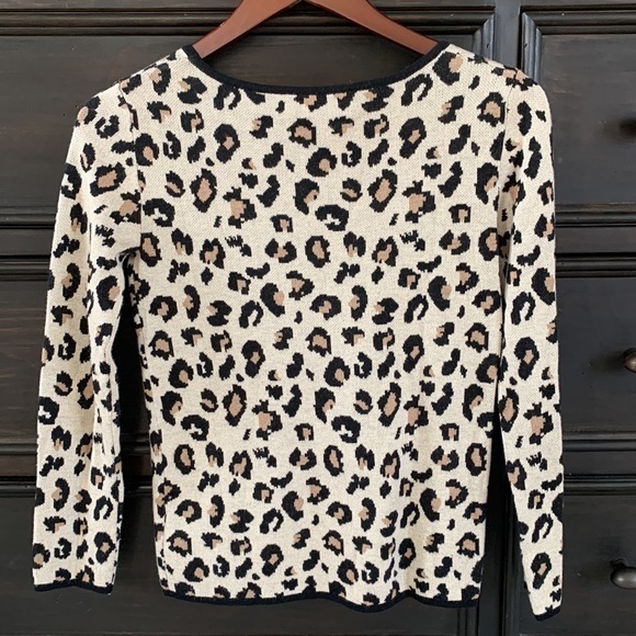 VELVET‎ Graham & Spencer Women’s Small Leopard Print Cashmere Crew Neck Sweater - Picture 4 of 8
